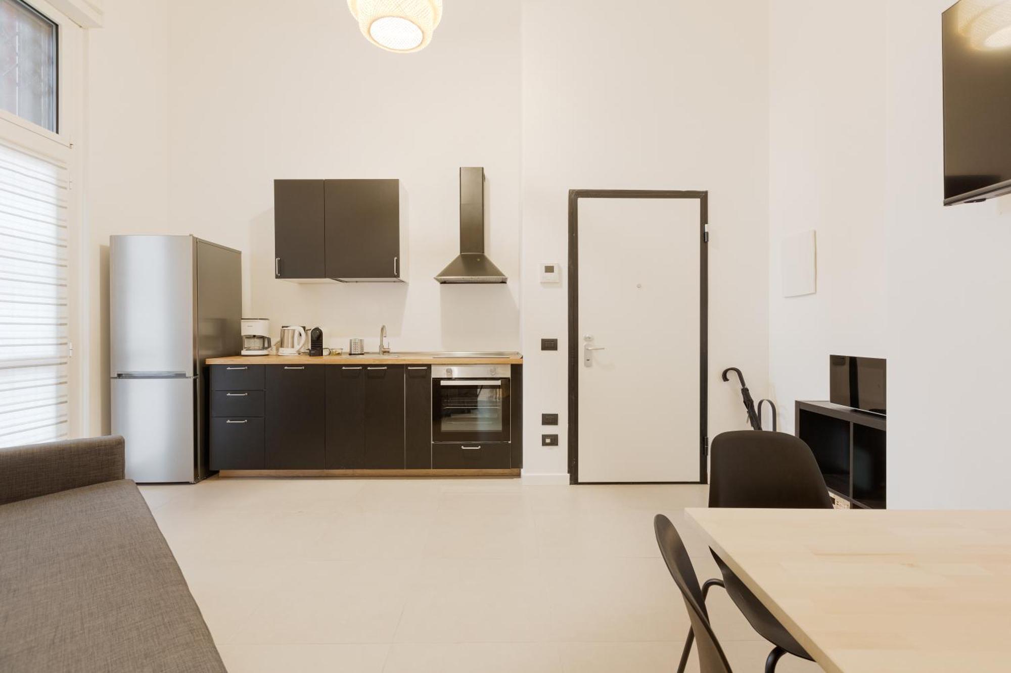 דירות מילאנו Cozy Corner With Balcony And Private Garage! מראה חיצוני תמונה