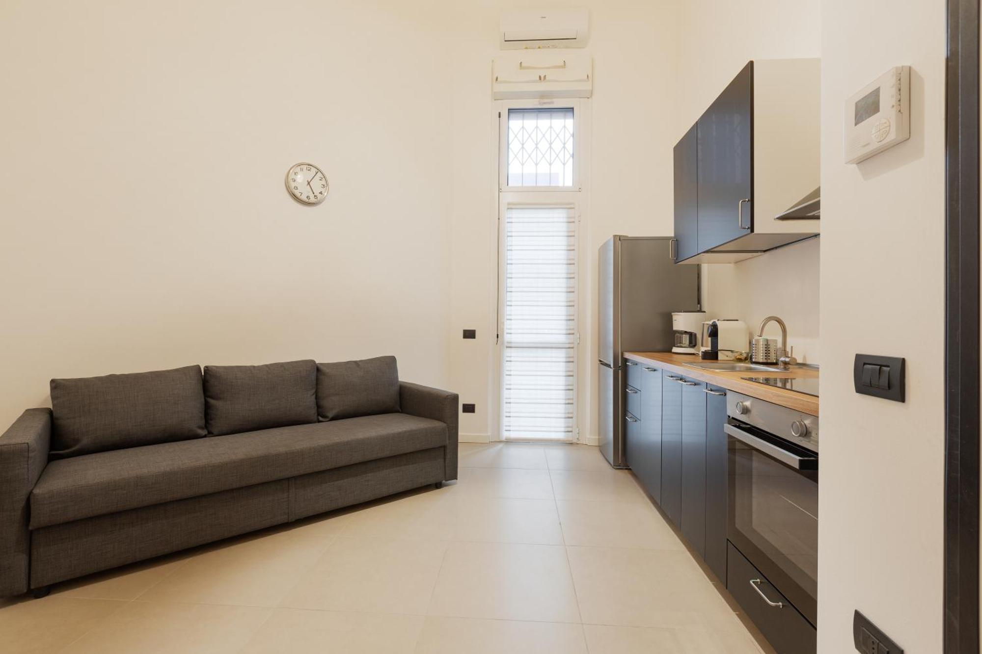 דירות מילאנו Cozy Corner With Balcony And Private Garage! מראה חיצוני תמונה