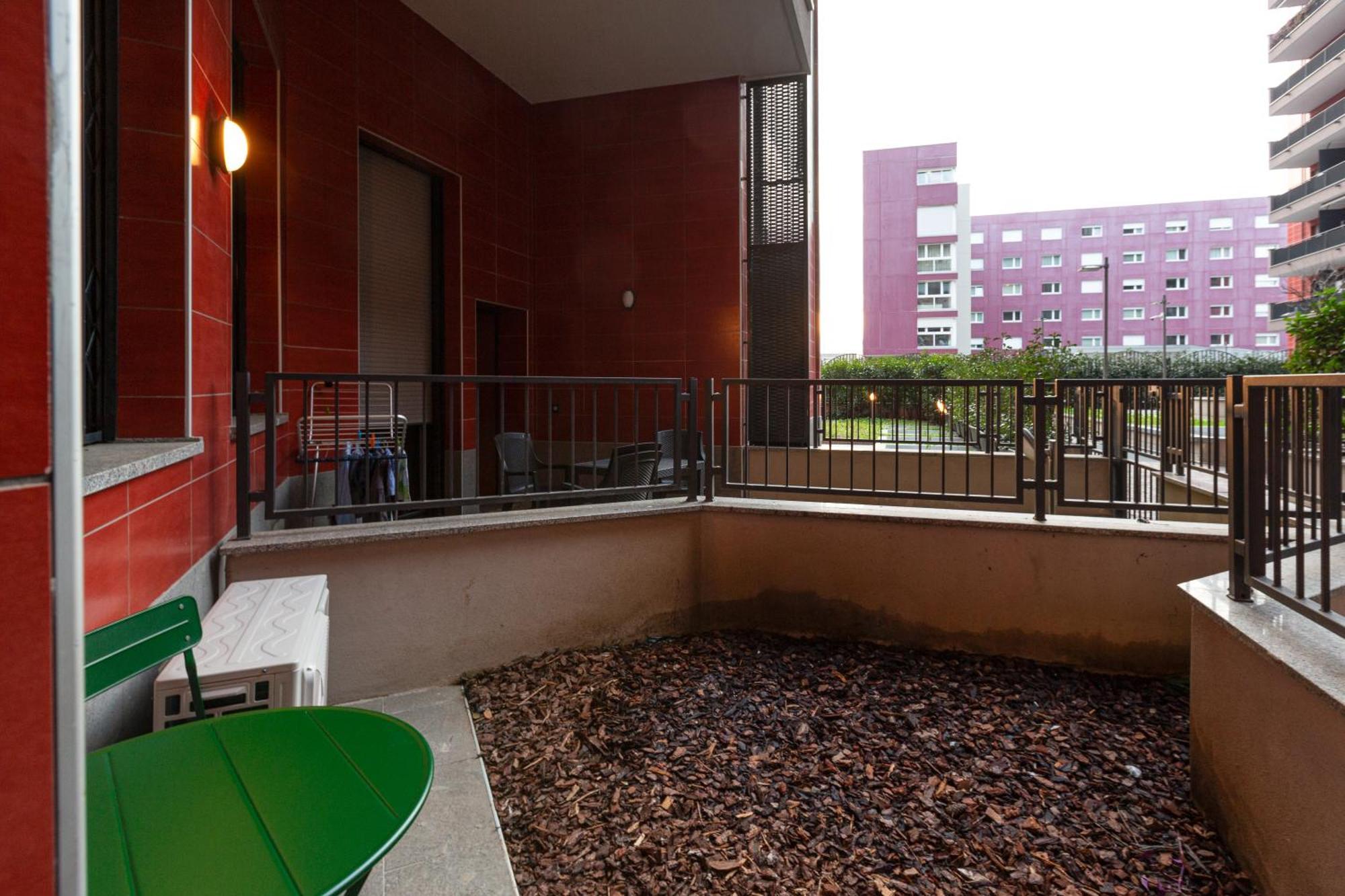 דירות מילאנו Cozy Corner With Balcony And Private Garage! מראה חיצוני תמונה
