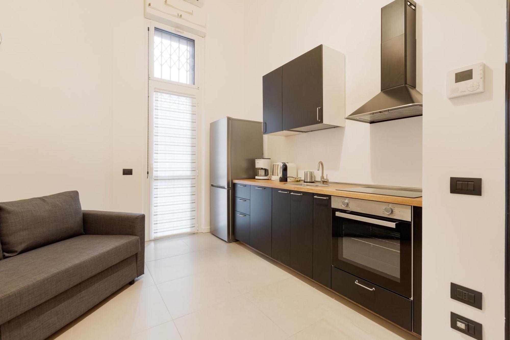 דירות מילאנו Cozy Corner With Balcony And Private Garage! מראה חיצוני תמונה