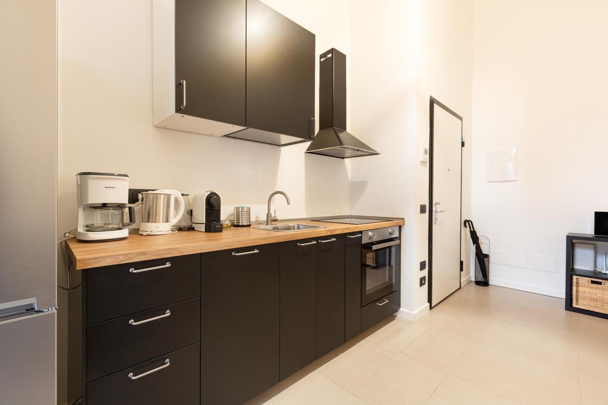 דירות מילאנו Cozy Corner With Balcony And Private Garage! מראה חיצוני תמונה